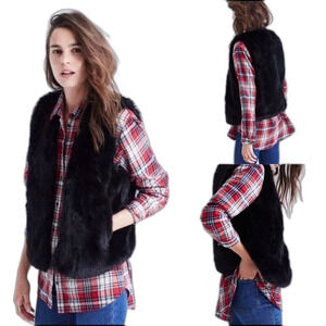 Madewell black faux fur vest hook closure size XS